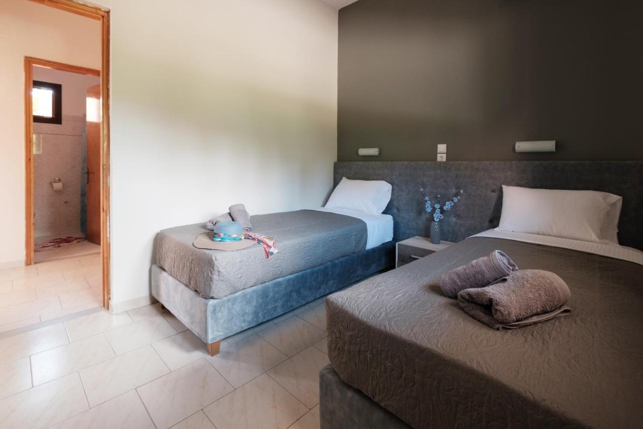 Apartment Mouzakitis 3 *